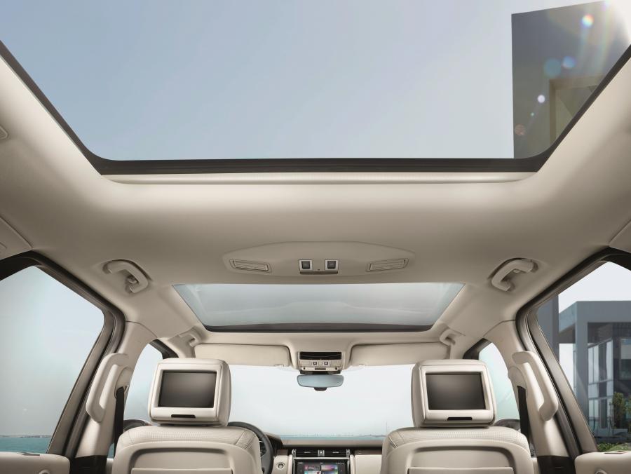 Интерьер Land Rover Discovery HSE 2017 года  (фото 88 из 96)